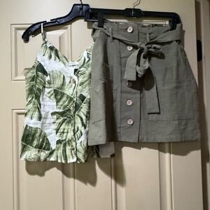 Good used condition linen top and paper bag waist skirt.